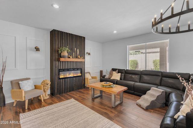 1916 E CLAIRE Drive, Phoenix, AZ 85022