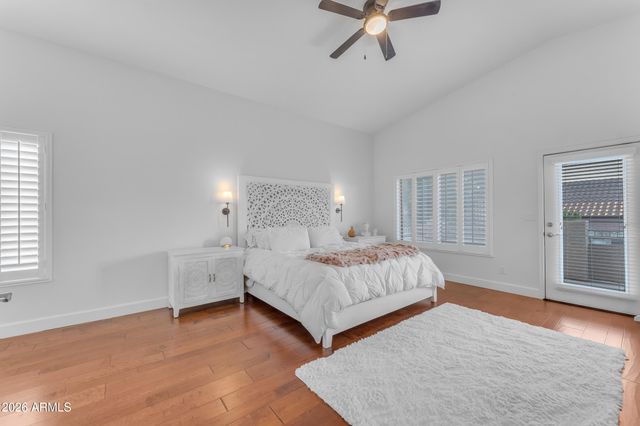 1916 E CLAIRE Drive, Phoenix, AZ 85022