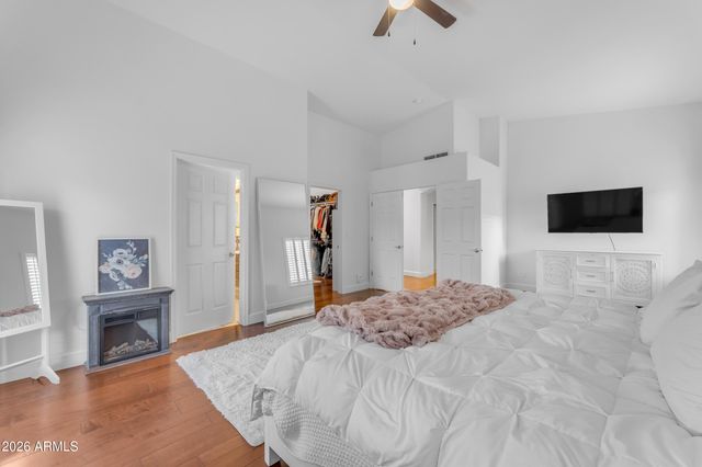 1916 E CLAIRE Drive, Phoenix, AZ 85022