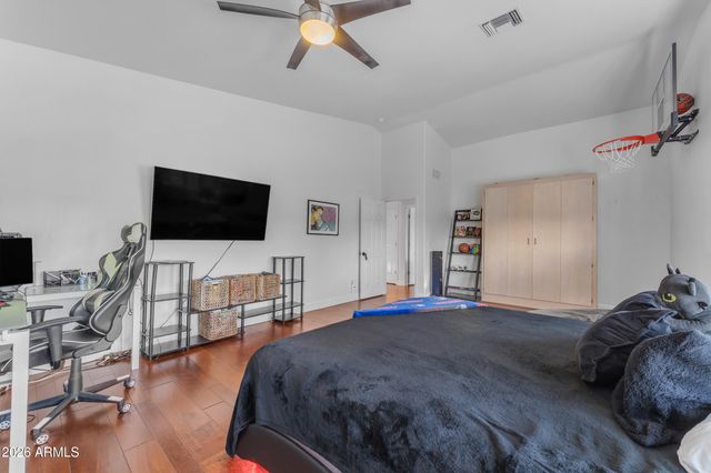 1916 E CLAIRE Drive, Phoenix, AZ 85022