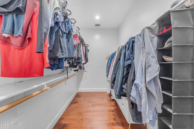 1916 E CLAIRE Drive, Phoenix, AZ 85022