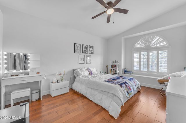 1916 E CLAIRE Drive, Phoenix, AZ 85022