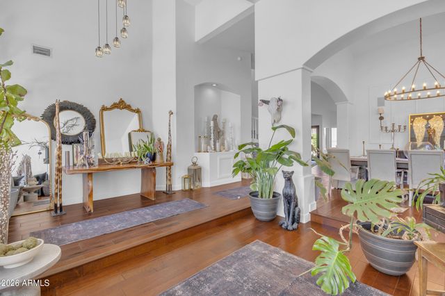 1916 E CLAIRE Drive, Phoenix, AZ 85022