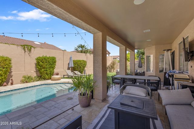 1916 E CLAIRE Drive, Phoenix, AZ 85022