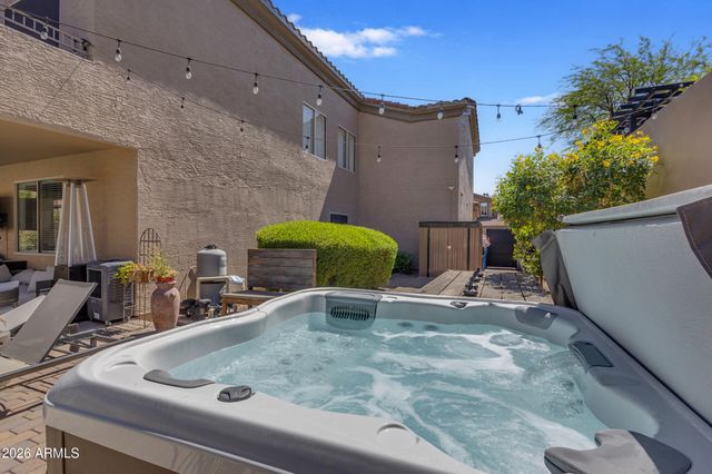 1916 E CLAIRE Drive, Phoenix, AZ 85022