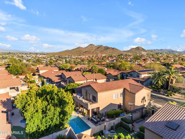 1916 E CLAIRE Drive, Phoenix, AZ 85022