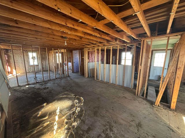 2690 N SR 257, Otwell, IN 47564