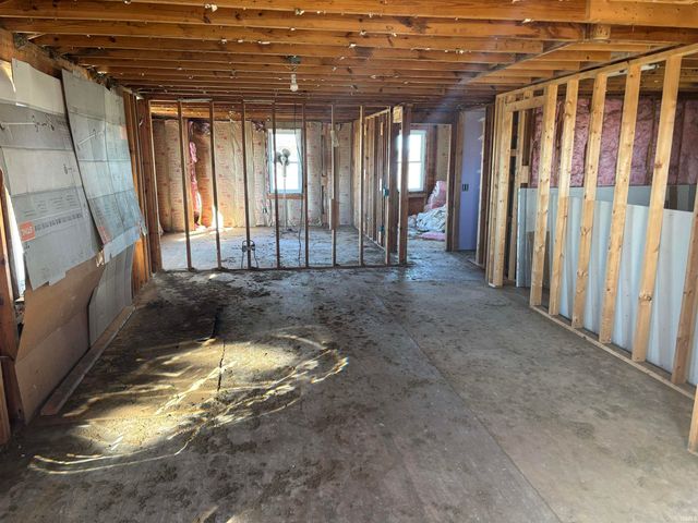 2690 N SR 257, Otwell, IN 47564