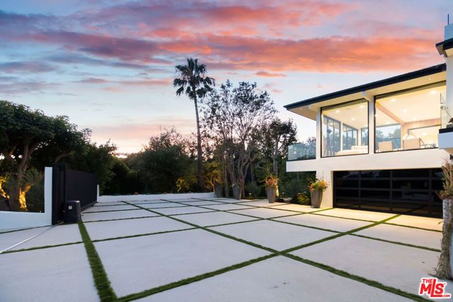 27187 Sea Vista Drive, Malibu, CA 90265