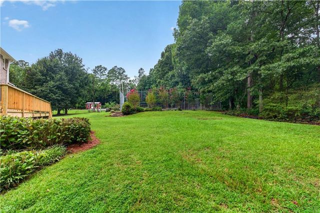 560 Hawthorne Drive, Fayetteville, GA 30214
