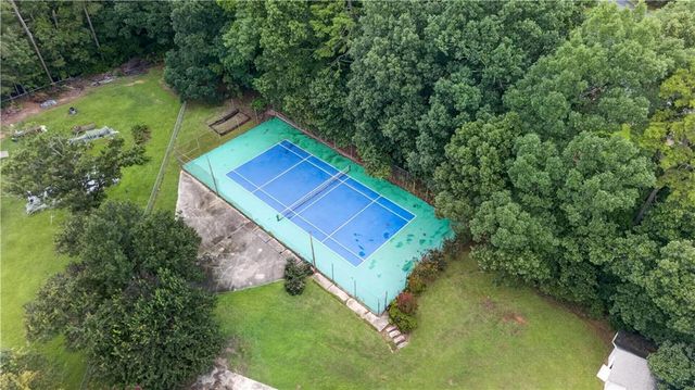 560 Hawthorne Drive, Fayetteville, GA 30214