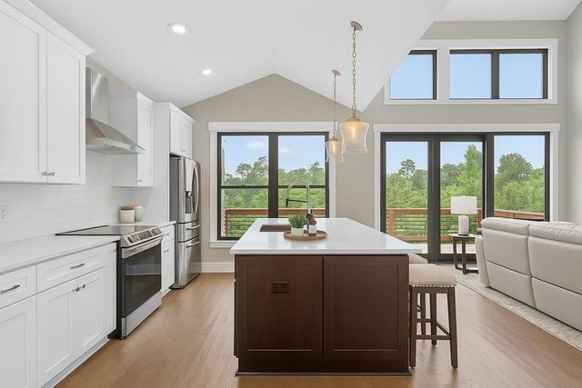 190 Summit View Lane, Ellijay, GA 30540