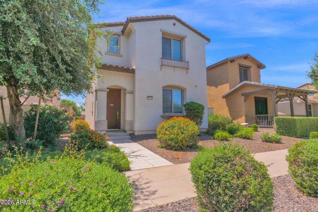 12412 N 153RD Avenue, Surprise, AZ 85379 — photo 2