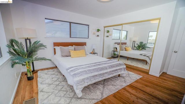914 Pine ST, Vallejo, CA 94590