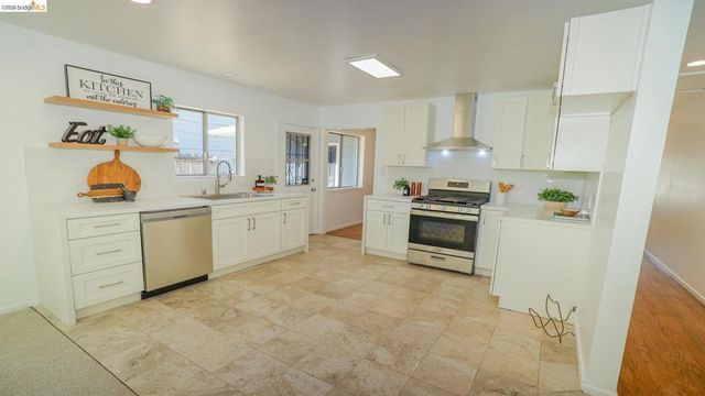 914 Pine ST, Vallejo, CA 94590