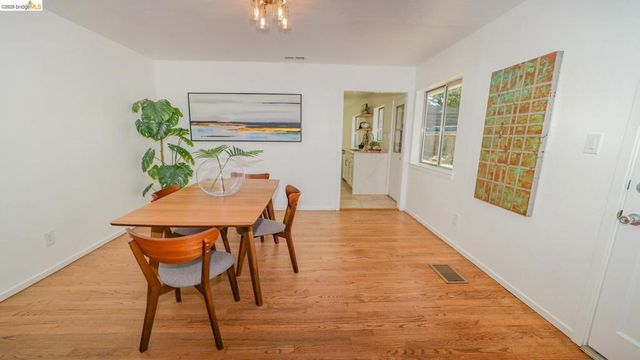 914 Pine ST, Vallejo, CA 94590