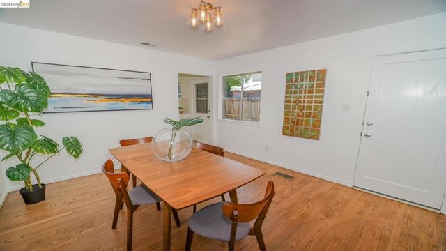 914 Pine ST, Vallejo, CA 94590
