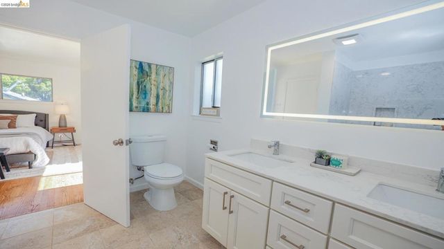 914 Pine ST, Vallejo, CA 94590