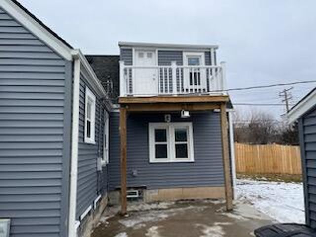 3524 S 45th STREET, Greenfield, WI 53220