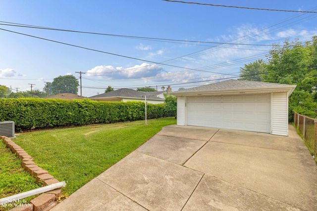 28016 Rockwood Street, Saint Clair Shores, MI 48081