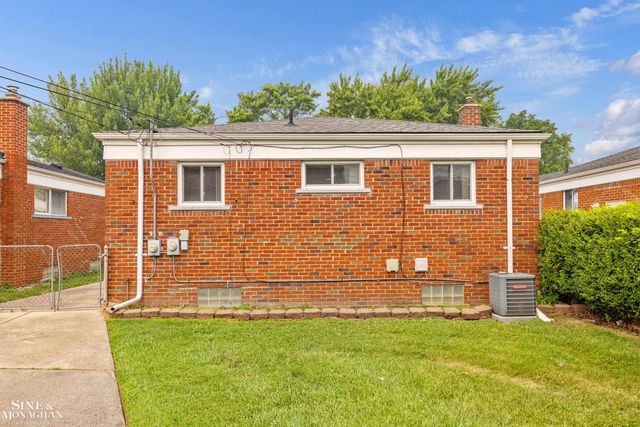 28016 Rockwood Street, Saint Clair Shores, MI 48081