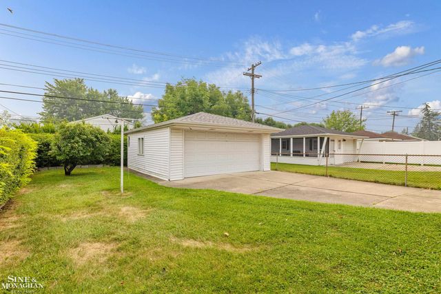 28016 Rockwood Street, Saint Clair Shores, MI 48081