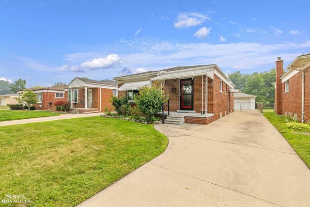 28016 Rockwood Street, Saint Clair Shores, MI 48081