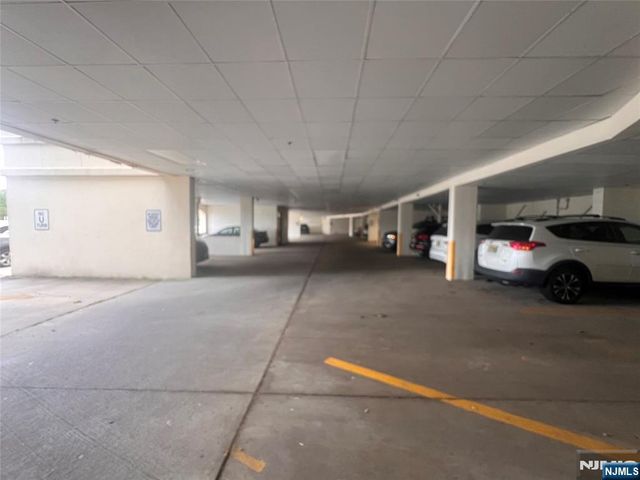 1100 River Road 302, Edgewater, NJ 07020