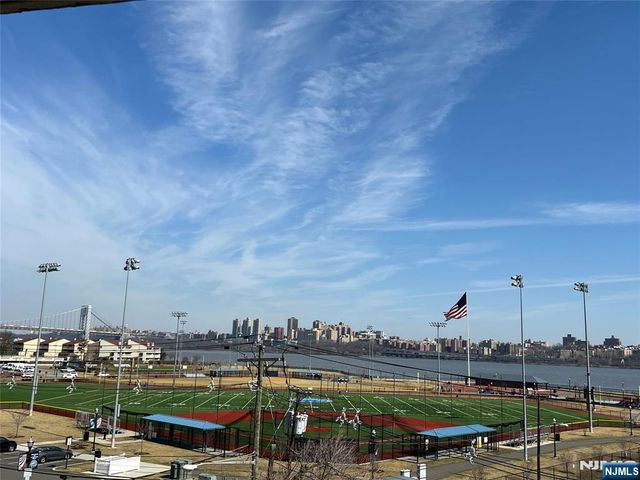 1100 River Road 302, Edgewater, NJ 07020