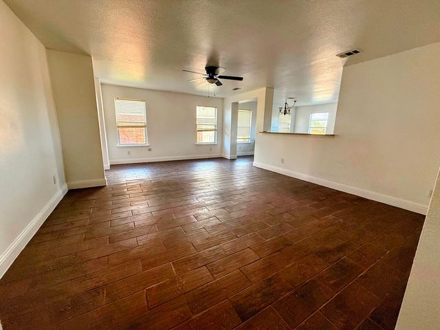 2056 Pecan Creek Drive, Mesquite, TX 75181