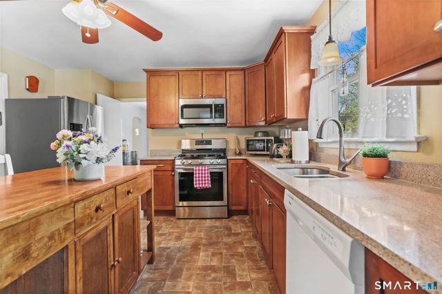 364 Long Hill Avenue, Shelton, CT 06484