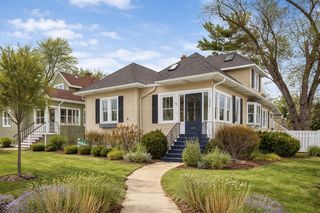 175 N Berteau Avenue, Elmhurst, IL 60126