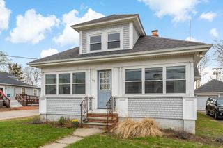 83 Davis Straits, Falmouth, MA 02540