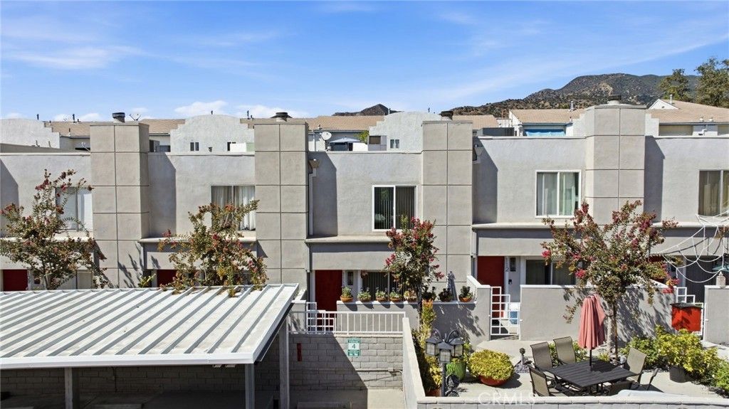 14345 Foothill 111, Sylmar, CA 91342 — exterior