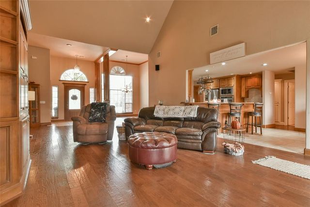 3308 Huntsman Court, Edmond, OK 73003