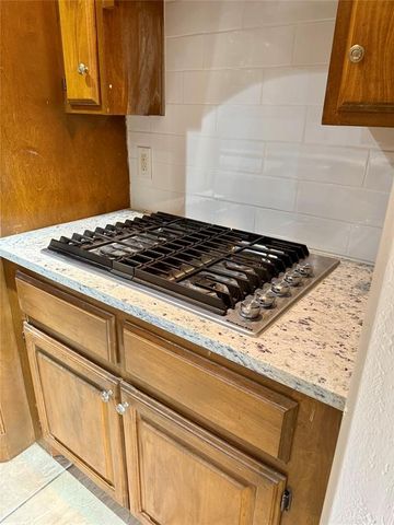 3308 Huntsman Court, Edmond, OK 73003