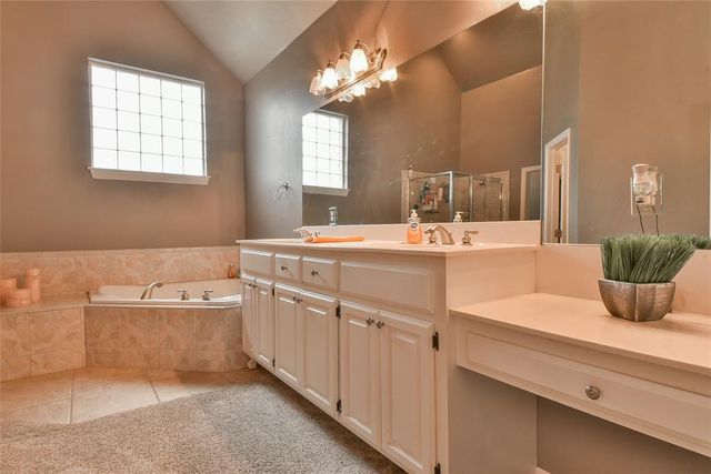 3308 Huntsman Court, Edmond, OK 73003