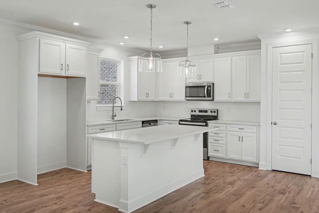 2137 Wallace Way, Hermitage, TN 37076