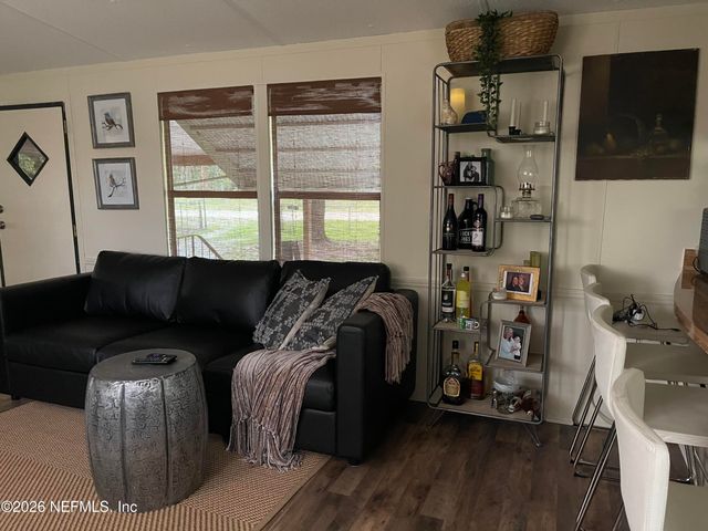 112 VIOLET Circle, Interlachen, FL 32148