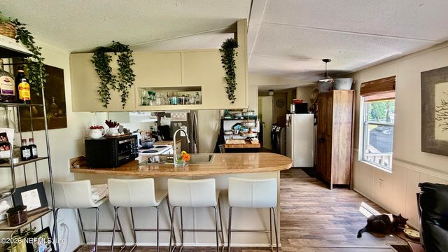 112 VIOLET Circle, Interlachen, FL 32148