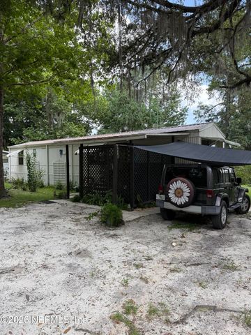 112 VIOLET Circle, Interlachen, FL 32148