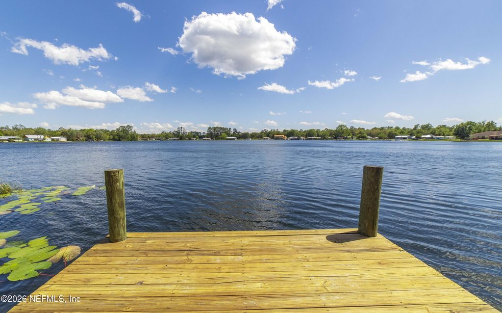 112 VIOLET Circle, Interlachen, FL 32148