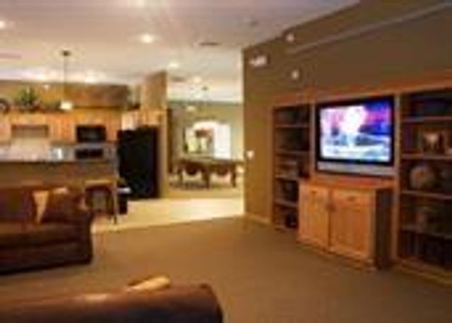 1003 NE Clear Creek Road, Grain Valley, MO 64029