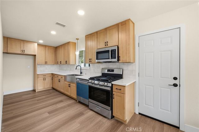 1326 S Marine, Santa Ana, CA 92704