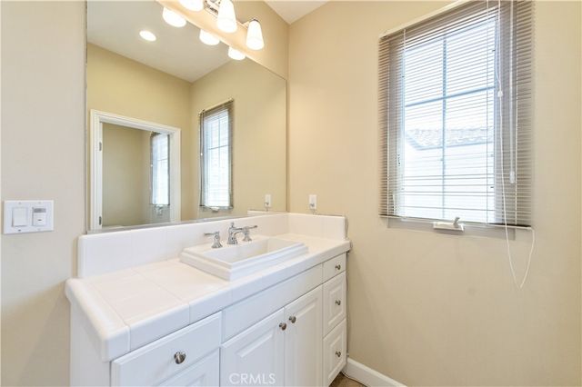 61 berkshire wood, Irvine, CA 92620