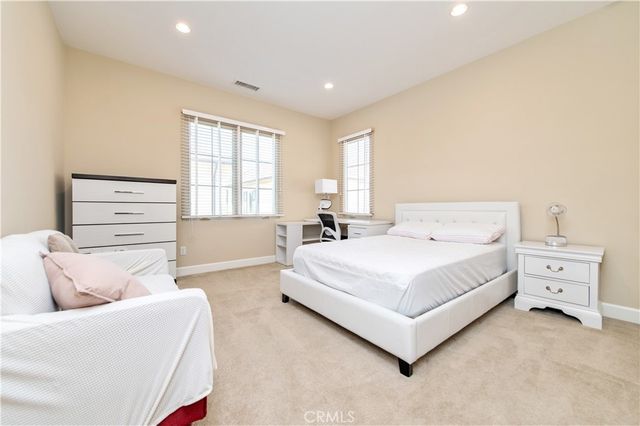 61 berkshire wood, Irvine, CA 92620