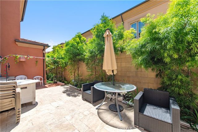 61 berkshire wood, Irvine, CA 92620