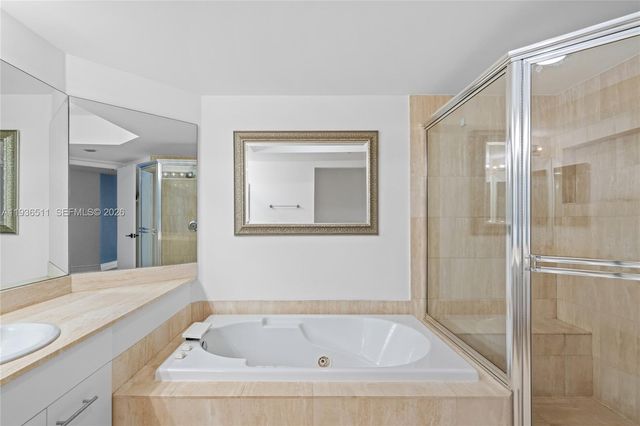 21205 Yacht Club Dr 3001, Aventura, FL 33180