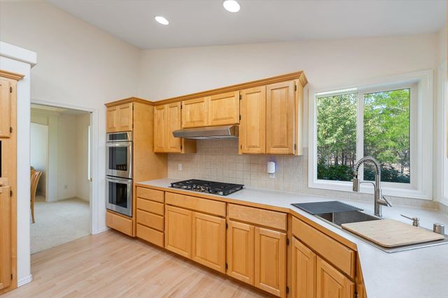 21110 Buckeye Lake Ln, Colbert, WA 99005