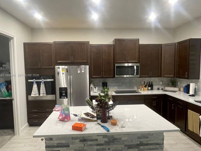 13554 Spruce Pine Dr, Westlake, FL 33470